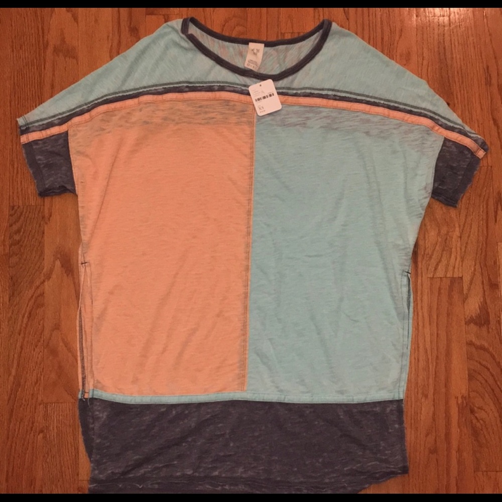NWT Free People oversized tee - Picture 2 of 3